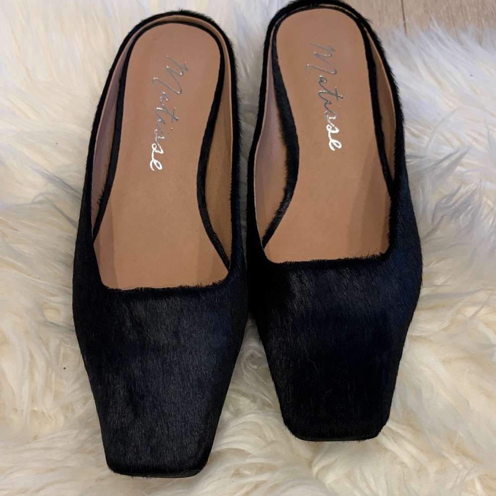 Matisse Black Fur-Textured Mules